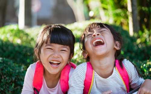 How Laughter Can Help Your Child Learn thumbnail